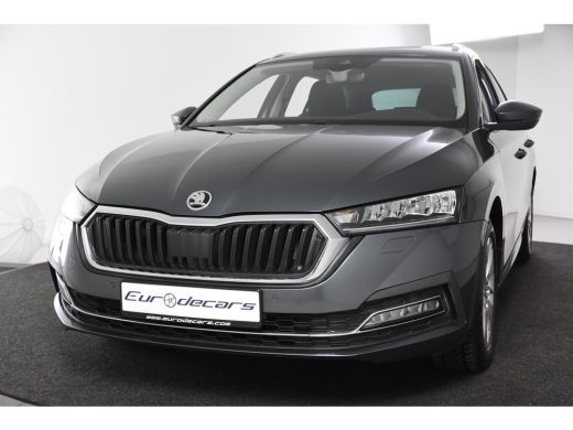 Skoda Octavia Combi Ambition Automaat *1ste Eigenaar*Navigatie*Trekhaak* ActivLease financial lease