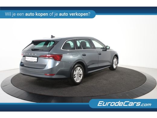 Skoda Octavia Combi Ambition Automaat *1ste Eigenaar*Navigatie*Trekhaak* ActivLease financial lease
