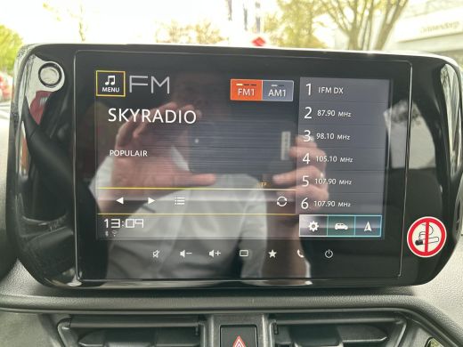 Suzuki Swift 1.2 Select Smart Hybrid ActivLease financial lease