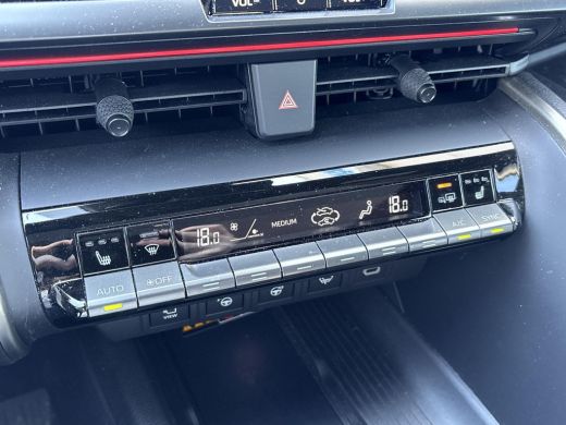 Toyota C-HR 2.0 Hybrid 200 Premi&egrave;re Edition **JBL AUDIO/ 360 CAMERA/ DODEHOEK DETECTIE** ActivLease financial lease