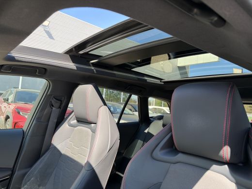 Toyota Corolla Touring Sports 2.0 Hybrid Executive ActivLease financial lease