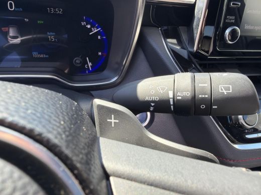 Toyota Corolla Touring Sports 2.0 Hybrid Executive ActivLease financial lease