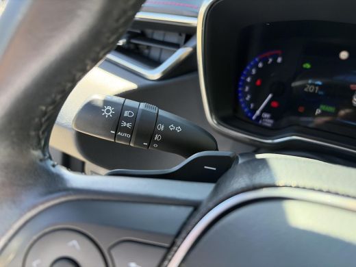 Toyota Corolla Touring Sports 2.0 Hybrid Executive ActivLease financial lease