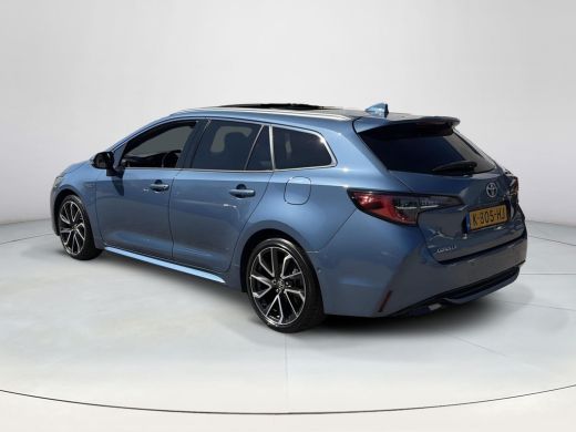 Toyota Corolla Touring Sports 2.0 Hybrid Executive ActivLease financial lease