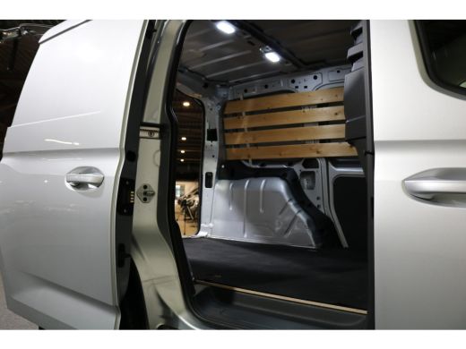 Volkswagen Caddy 2.0 TDI 102pk Euro 6 Airco Navigatie Apple Carplay Camera ActivLease financial lease