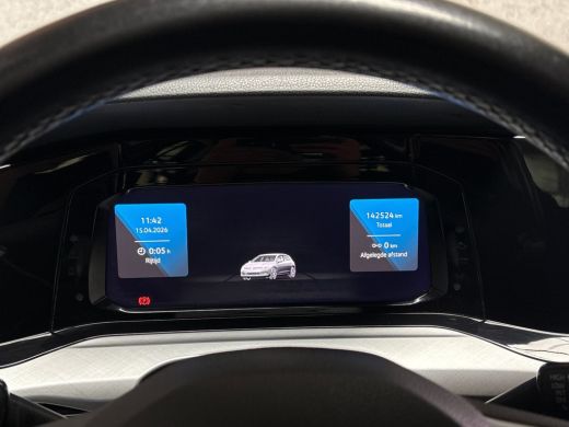 Volkswagen Golf 1.5 TSI Sport (4 CILINDER, APPLE CARPLAY, GROOT NAVI, STUUR/STOELVERWARMING, KEYLESS, SPORTSTOELE... ActivLease financial lease