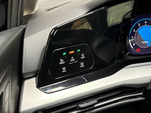 Volkswagen Golf 1.5 TSI Sport (4 CILINDER, APPLE CARPLAY, GROOT NAVI, STUUR/STOELVERWARMING, KEYLESS, SPORTSTOELE... ActivLease financial lease