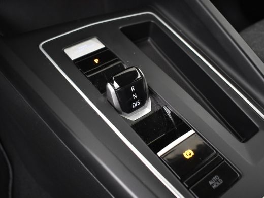 Volkswagen Golf Variant 1.0 eTSI Life 110Pk DSG/AUTO | Trekhaak | Apple carplay Android auto | Navigatie | Cruise... ActivLease financial lease