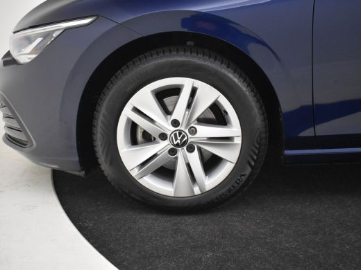 Volkswagen Golf Variant 1.0 eTSI Life 110Pk DSG/AUTO | Trekhaak | Apple carplay Android auto | Navigatie | Cruise... ActivLease financial lease