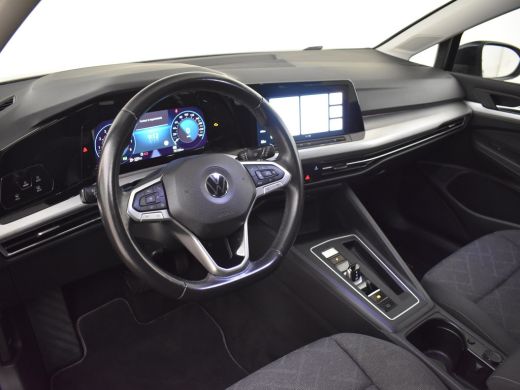 Volkswagen Golf Variant 1.0 eTSI Life 110Pk DSG/AUTO | Trekhaak | Apple carplay Android auto | Navigatie | Cruise... ActivLease financial lease