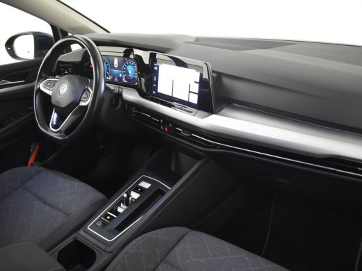 Volkswagen Golf Variant 1.0 eTSI Life 110Pk DSG/AUTO | Trekhaak | Apple carplay Android auto | Navigatie | Cruise... ActivLease financial lease