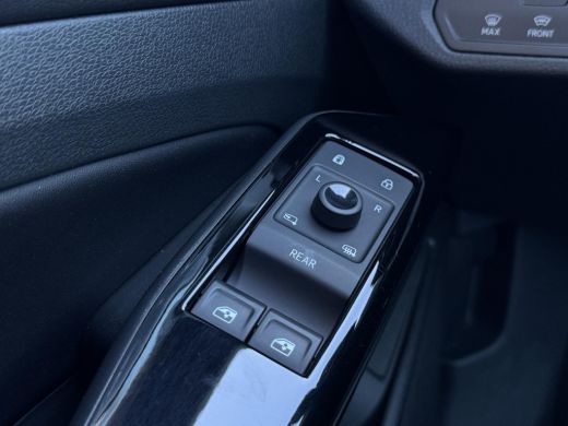 Volkswagen ID.4 First 77 kWh NL-AUTO | LEDER | ERGOSTOEL ActivLease financial lease