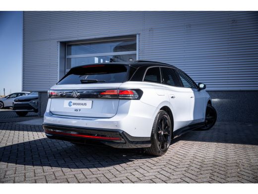 Volkswagen ID.7 Limited Edition | Achteruitrijcamera (Rear View) | Koplampverlichting LED | Trekhaak ActivLease financial lease