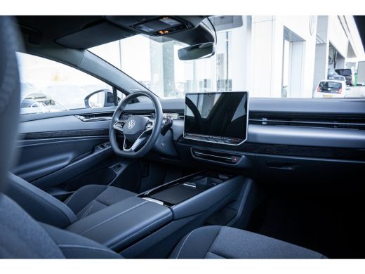 Volkswagen ID.7 Limited Edition | Achteruitrijcamera (Rear View) | Koplampverlichting LED | Trekhaak ActivLease financial lease