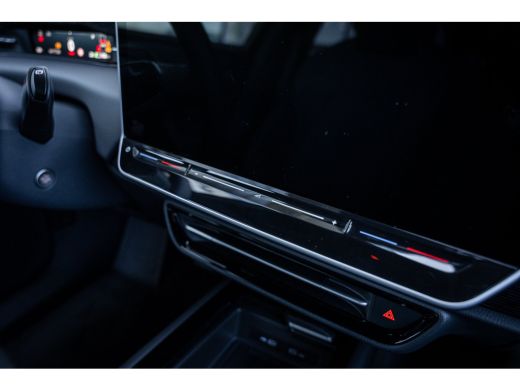 Volkswagen ID.7 Limited Edition | Achteruitrijcamera (Rear View) | Koplampverlichting LED | Trekhaak ActivLease financial lease