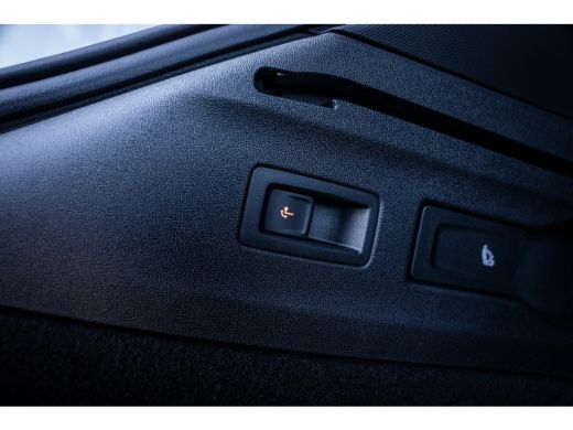 Volkswagen ID.7 Limited Edition | Achteruitrijcamera (Rear View) | Koplampverlichting LED | Trekhaak ActivLease financial lease