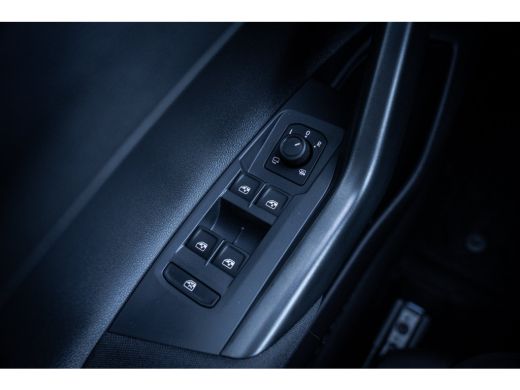 Volkswagen Polo Life Edition | 'App-Connect' smartphone integratie | Buitenspiegels elektrisch instel- verwarm- e... ActivLease financial lease