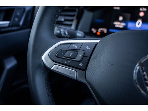 Volkswagen Polo Life Edition | 'App-Connect' smartphone integratie | Buitenspiegels elektrisch instel- verwarm- e... ActivLease financial lease