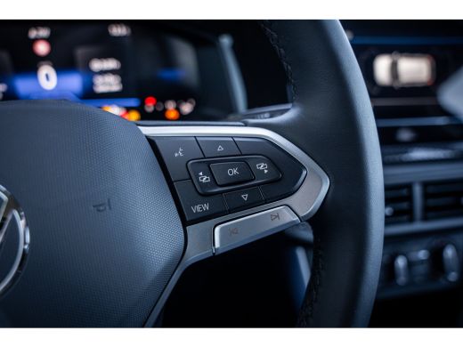 Volkswagen Polo Life Edition | 'App-Connect' smartphone integratie | Buitenspiegels elektrisch instel- verwarm- e... ActivLease financial lease
