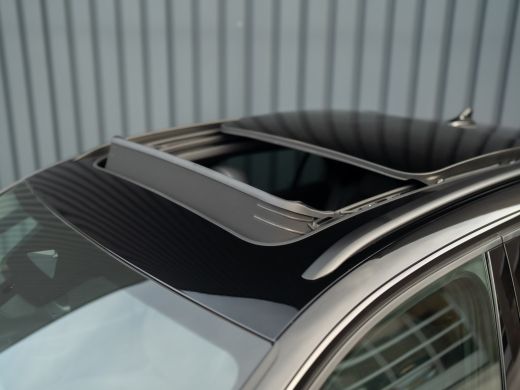 Volkswagen T-Roc 1.5 eTsi R-Line First Edition | Trekhaak wegkl. | 360 Camera | Panodak | Harman/Kardon | Prijs Ri... ActivLease financial lease