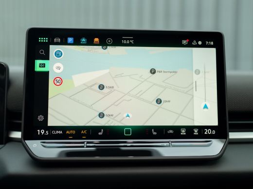 Volkswagen T-Roc 1.5 eTsi R-Line First Edition | Trekhaak wegkl. | 360 Camera | Panodak | Harman/Kardon | Prijs Ri... ActivLease financial lease