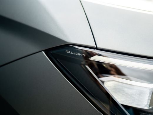 Volkswagen T-Roc 1.5 eTsi R-Line First Edition | Trekhaak wegkl. | 360 Camera | Panodak | Harman/Kardon | Prijs Ri... ActivLease financial lease