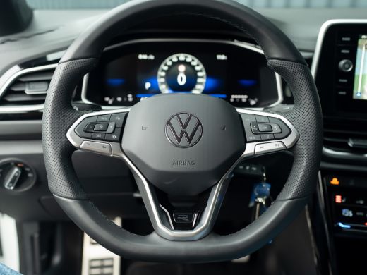 Volkswagen T-Roc 1.5 TSI R-Line Business | Trekhaak afnb. | Camera | Stoelverwarming | Prijs Rijklaar!! ActivLease financial lease