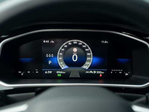 Volkswagen T-Roc 1.5 TSI R-Line Business | Trekhaak afnb. | Camera | Stoelverwarming | Prijs Rijklaar!! ActivLease financial lease