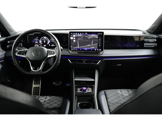 Volkswagen Tiguan 1.5 TSI eHybrid 272PK DSG-6 R-Line | PANORAMADAK | BLACK STYLE | 20 INCH | ELEKTR. A. KLEP | NAVI... ActivLease financial lease