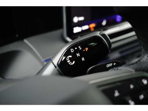 Volkswagen Tiguan 1.5 TSI eHybrid 272PK DSG-6 R-Line | PANORAMADAK | BLACK STYLE | 20 INCH | ELEKTR. A. KLEP | NAVI... ActivLease financial lease