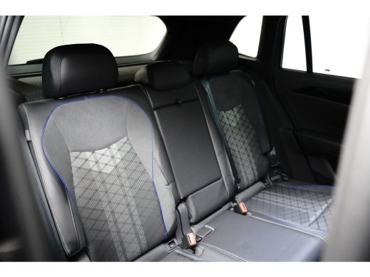 Volkswagen Tiguan 1.5 TSI eHybrid 272PK DSG-6 R-Line | PANORAMADAK | BLACK STYLE | 20 INCH | ELEKTR. A. KLEP | NAVI... ActivLease financial lease