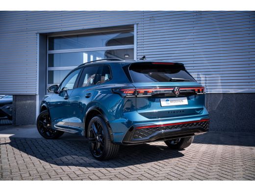 Volkswagen Tiguan R-Line Edition - eHybrid | 'App-Connect' draadloze smartphone integratie | Achteruitrijcamera (Re... ActivLease financial lease