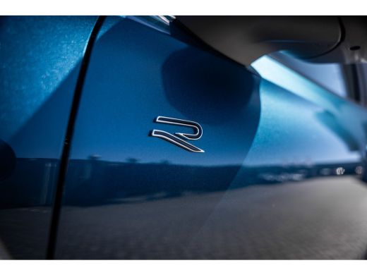 Volkswagen Tiguan R-Line Edition - eHybrid | 'App-Connect' draadloze smartphone integratie | Achteruitrijcamera (Re... ActivLease financial lease