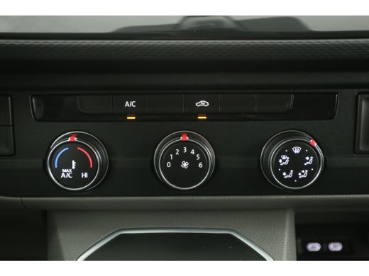 Volkswagen Transporter 2.0 TDI L1H1 150PK | DSG | Airco | Adap. Cruise | 3 Zits | Camera | Virtual | Trekhaak | Carplay ... ActivLease financial lease