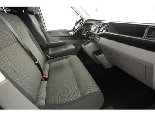 Volkswagen Transporter 2.0 TDI L1H1 150PK | DSG | Airco | Adap. Cruise | 3 Zits | Camera | Virtual | Trekhaak | Carplay ... ActivLease financial lease