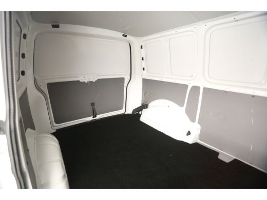 Volkswagen Transporter 2.0 TDI L1H1 150PK | DSG | Airco | Adap. Cruise | 3 Zits | Camera | Virtual | Trekhaak | Carplay ... ActivLease financial lease