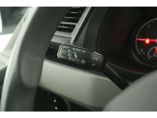 Volkswagen Transporter 2.0 TDI L2H1 150PK | Aut. | Airco | Cruise | Carplay | 3 Zits | Parkeersens. | Trekhaak ActivLease financial lease