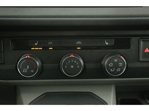 Volkswagen Transporter 2.0 TDI L2H1 150PK | Aut. | Airco | Cruise | Carplay | 3 Zits | Parkeersens. | Trekhaak ActivLease financial lease