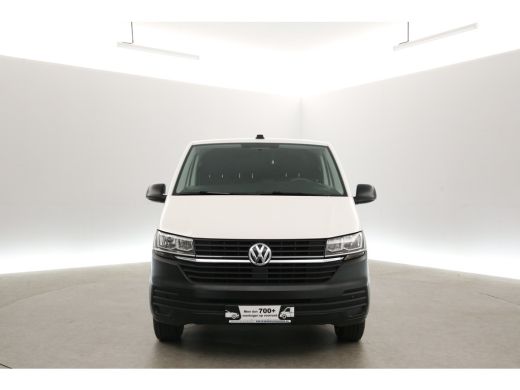 Volkswagen Transporter 2.0 TDI L2H1 150PK | Aut. | Airco | Cruise | Carplay | 3 Zits | Parkeersens. | Trekhaak ActivLease financial lease
