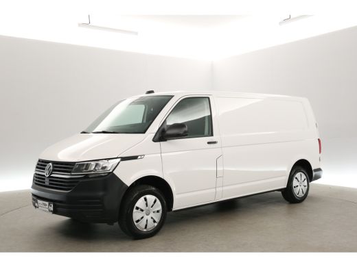 Volkswagen Transporter 2.0 TDI L2H1 150PK | Aut. | Airco | Cruise | Carplay | 3 Zits | Parkeersens. | Trekhaak ActivLease financial lease