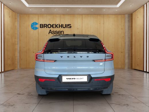 Volvo  C40 Single Motor Extened Range Core 82 kWh | Camera | Panorama dak | Parkeer sensoren V+A | Extended ... ActivLease financial lease