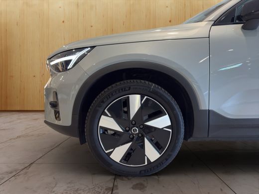 Volvo  C40 Single Motor Extened Range Core 82 kWh | Camera | Panorama dak | Parkeer sensoren V+A | Extended ... ActivLease financial lease