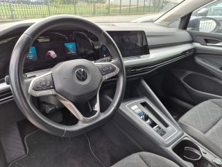 Volkswagen Golf Variant 1.0 eTSI Life 110Pk DSG/AUTO | Trekhaak | Apple carplay Android auto | Navigatie | Cruise...