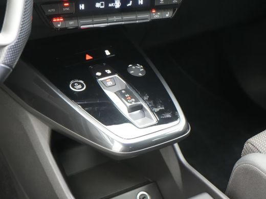 Audi Q4 e-tron 40 S-LINE 82 kWh (150kW/204pk) ** LED, NAVI+, KEYLESS, ADAPT. CRUISE, 20-inch LMV ** 1e EIG - 32K... ActivLease financial lease