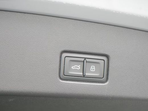 Audi Q4 e-tron 40 S-LINE 82 kWh (150kW/204pk) ** LED, NAVI+, KEYLESS, ADAPT. CRUISE, 20-inch LMV ** 1e EIG - 32K... ActivLease financial lease