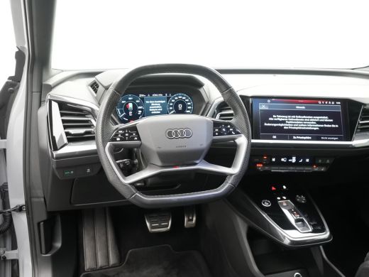 Audi Q4 e-tron 40 S-LINE 82 kWh (150kW/204pk) ** LED, NAVI+, KEYLESS, ADAPT. CRUISE, 20-inch LMV ** 1e EIG - 32K... ActivLease financial lease
