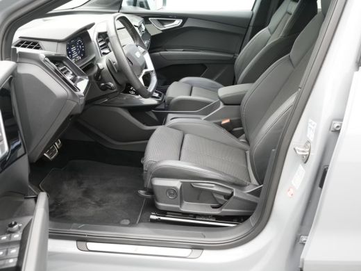 Audi Q4 e-tron 40 S-LINE 82 kWh (150kW/204pk) ** LED, NAVI+, KEYLESS, ADAPT. CRUISE, 20-inch LMV ** 1e EIG - 32K... ActivLease financial lease