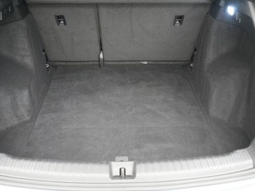 Audi Q4 e-tron 40 S-LINE 82 kWh (150kW/204pk) ** LED, NAVI+, WARMTEPOMP, ADAPT. CRUISE, 20-inch LMV ** 1e EIG - ... ActivLease financial lease