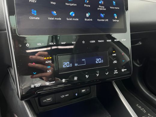 Hyundai Tucson 1.6 T-GDI 265pk PHEV Premium 4WD (299,- p/m Demo Deal!) | Leder | Carplay | Climate | Keyless | N... ActivLease financial lease