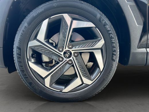 Hyundai Tucson 1.6 T-GDI 265pk PHEV Premium 4WD (299,- p/m Demo Deal!) | Leder | Carplay | Climate | Keyless | N... ActivLease financial lease